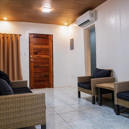 B&B Backpackers Coron Bagian luar foto
